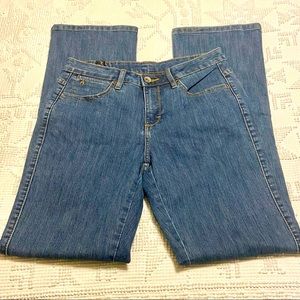 Wrangler Aura Blue Jeans with Stretch 8 Tall
